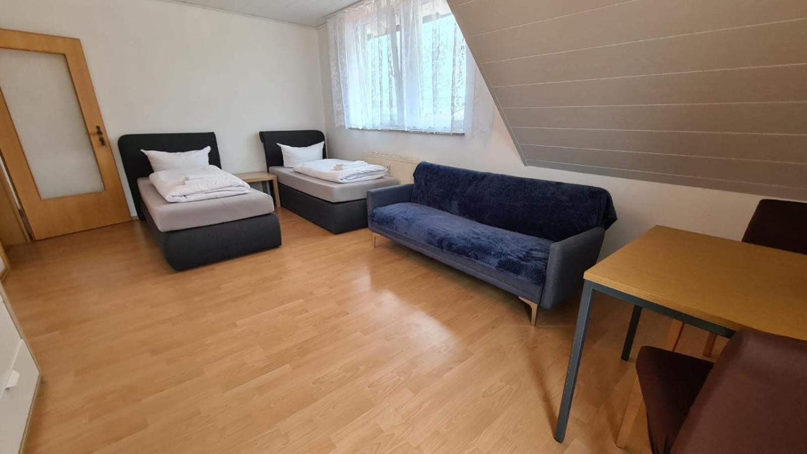 Schlafzimmer 1 Mit Top Aussicht Ueber Weilstetten Balingen Exterior photo